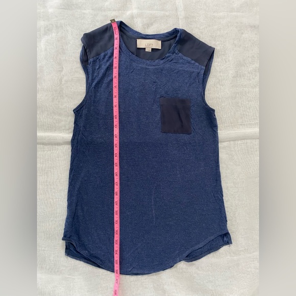 Blue top - Picture 3 of 4